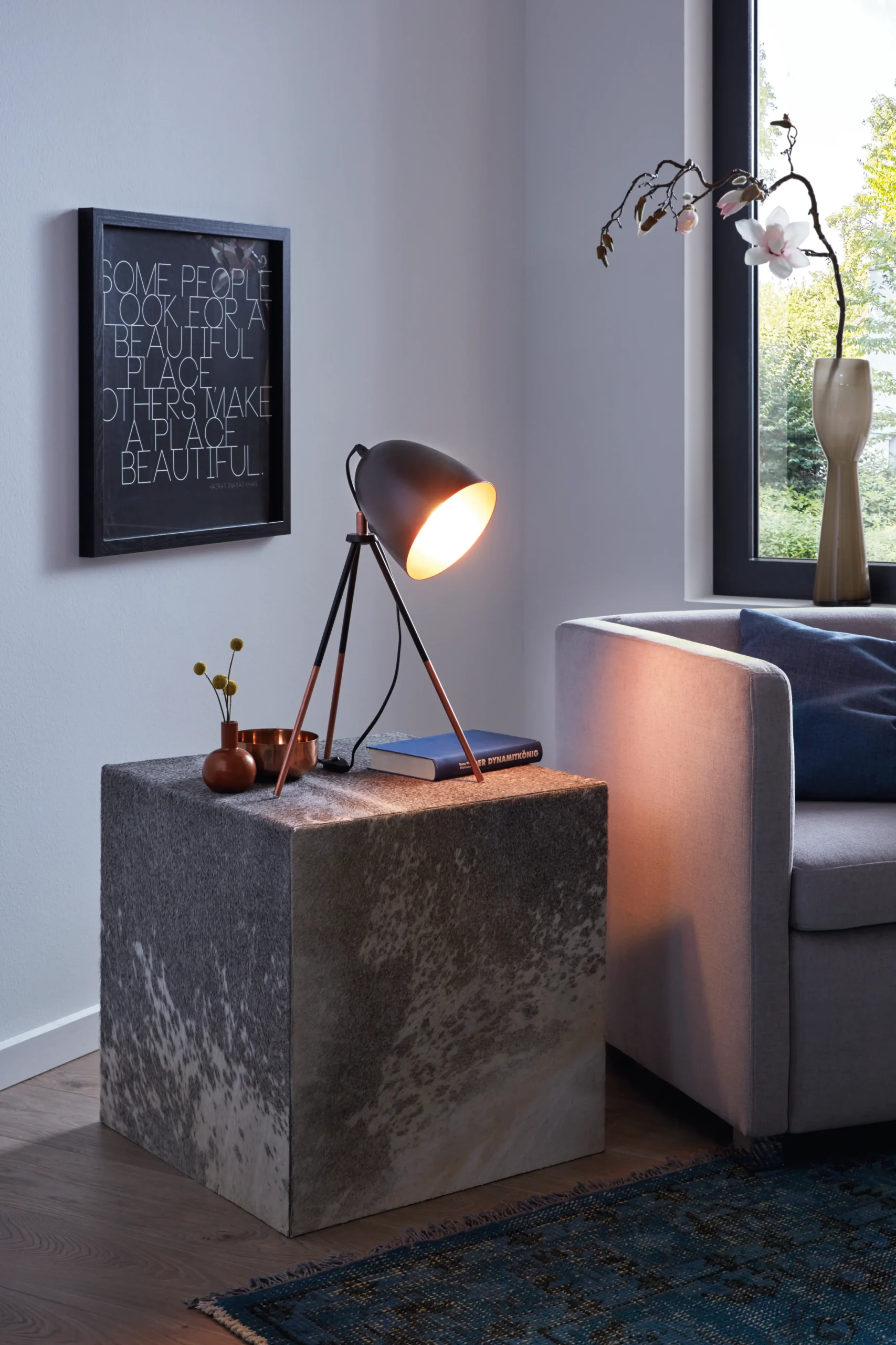 CHESTER Table Lamp